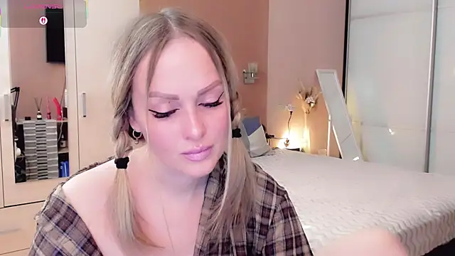 Libby Nora online show from 04-08-26, 09:55