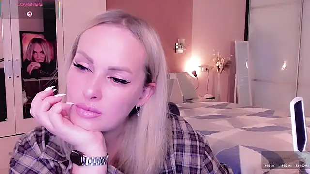 Libby Nora online show from 10-04-25, 09:55