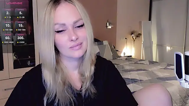 Libby Nora online show from 10-26-25, 10:48