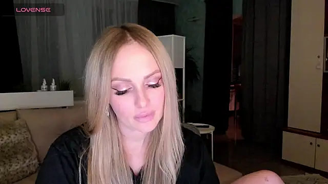 Libby Nora online show from 03-06-25, 04:28