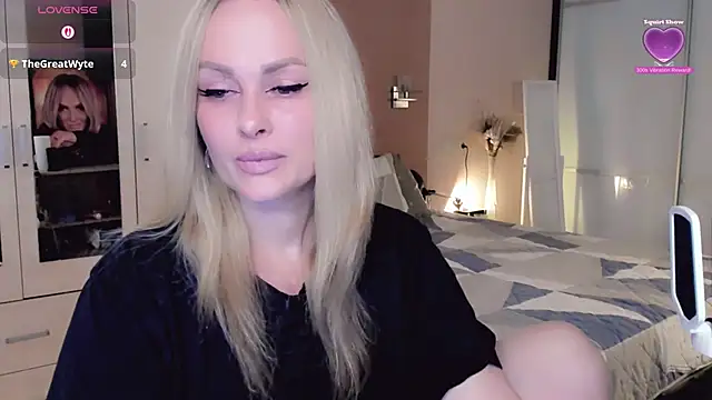 Libby Nora online show from 10-27-25, 10:05