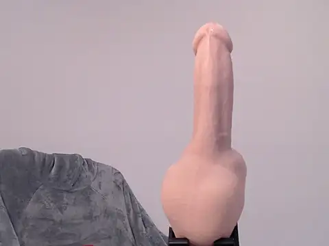 Coco 121 online show from 11-09-25, 07:51