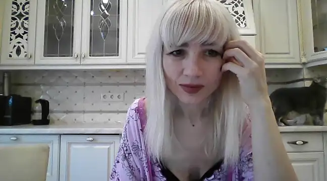 Snapshot of BarbaraKim chatting on 12-23-24, 09:27 BarbaraKim online show from 12-23-24, 09:27