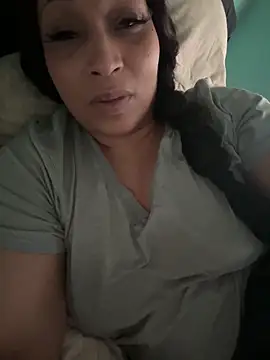 Snapshot of msbaddiebabe101 chatting on 02-07-25, 02:15 msbaddiebabe101 online show from 02-07-25, 02:15