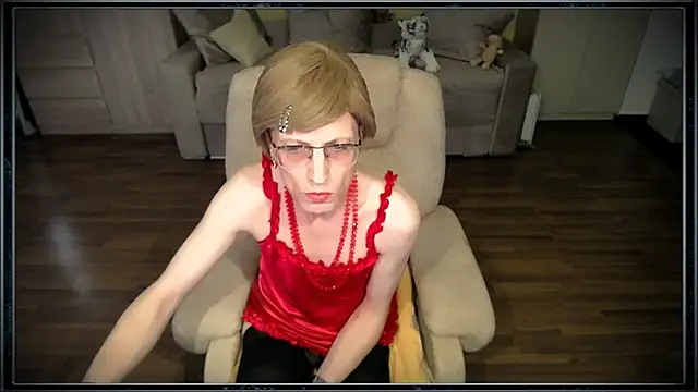 Snapshot of clementine chatting on 10-21-25, 08:25 clementine online show from 10-21-25, 08:25