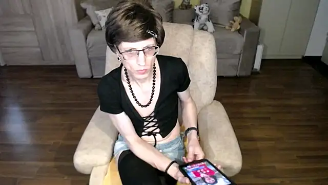 clementine online show from 05-11-26, 02:56
