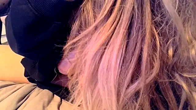 Snapshot of leadileo chatting on 02-21-26, 07:10 leadileo online show from 02-21-26, 07:10