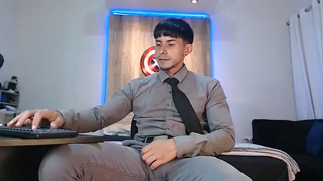 Snapshot of Andrew_4_ chatting on 03-12-25, 02:52 Andrew 4 online show from 03-12-25, 02:52