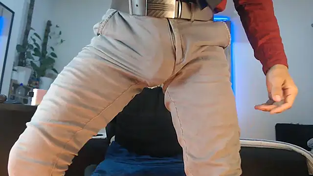 Andrew 4  online show from 04-05-26, 06:53