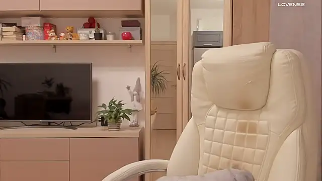 Jenny Evans online show from 10-25-25, 07:03