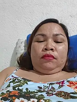 XXLorie 02 online show from 06-27-26, 12:22