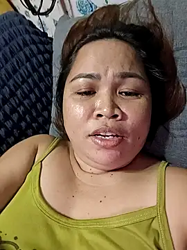 XXLorie 02 online show from 02-11-26, 12:27