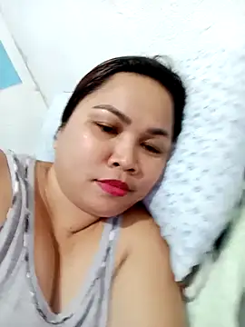 XXLorie 02 online show from 02-23-26, 11:00