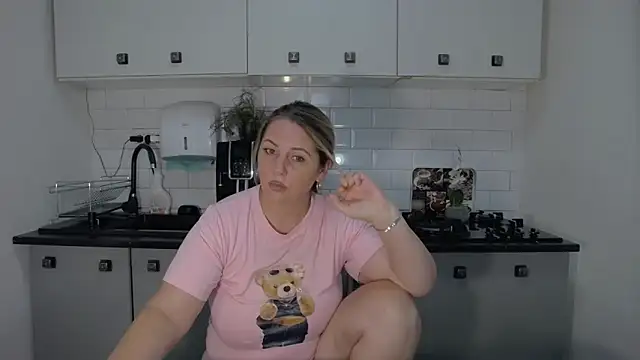 erikaerika online show from 09-14-25, 06:36