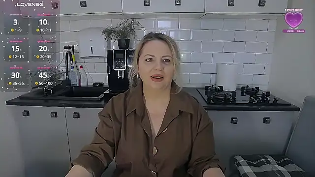 erikaerika online show from 02-20-26, 08:49