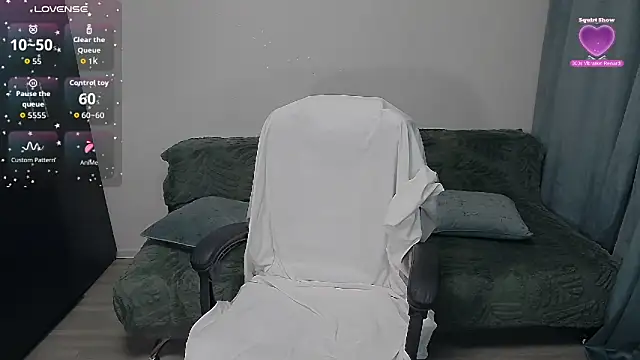 erikaerika online show from 02-11-26, 07:08