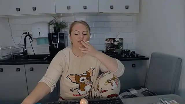 erikaerika online show from 09-20-25, 06:29