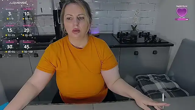 erikaerika online show from 02-09-26, 08:23