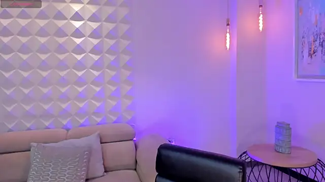 AmyDavis  online show from 12-17-25, 09:09