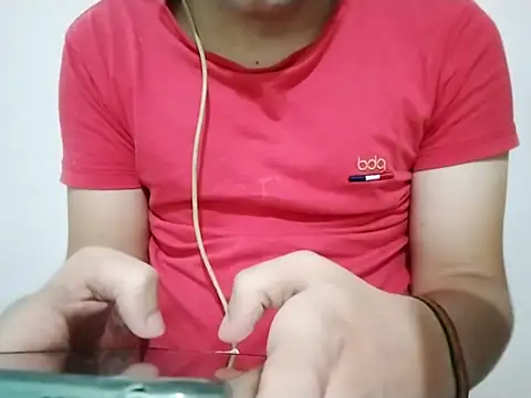 Snapshot of ivissonsilva1 chatting on 10-28-25, 12:15 ivissonsilva1 online show from 10-28-25, 12:15