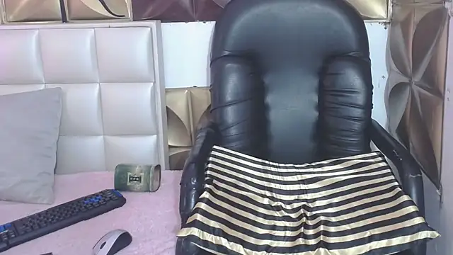 VIKY HOTT online show from 09-22-25, 08:15