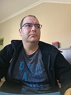 Snapshot of Andrew1900529 chatting on 03-18-25, 10:07 Andrew1900529 online show from 03-18-25, 10:07