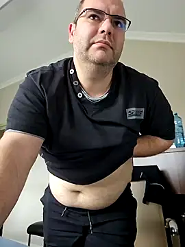 Snapshot of Andrew1900529 chatting on 01-23-25, 10:22 Andrew1900529 online show from 01-23-25, 10:22