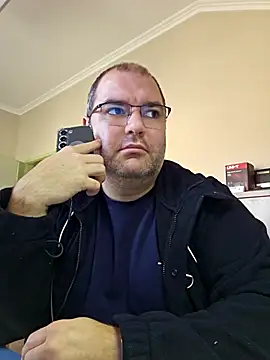 Andrew1900529 online show from 11-07-25, 09:03