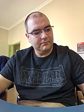 Snapshot of Andrew1900529 chatting on 02-25-25, 12:05 Andrew1900529 online show from 02-25-25, 12:05