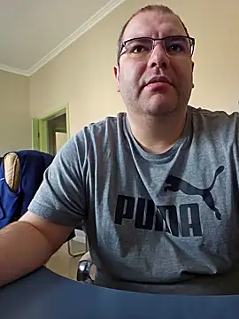 Snapshot of Andrew1900529 chatting on 03-12-25, 10:05 Andrew1900529 online show from 03-12-25, 10:05