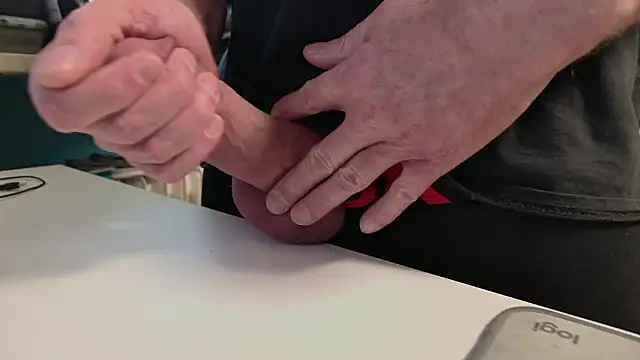 NylonHype online show from 03-20-26, 08:48