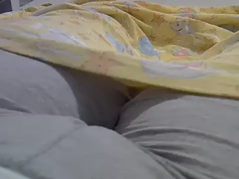 Snapshot of perescam chatting on 03-19-25, 12:59 perescam online show from 03-19-25, 12:59