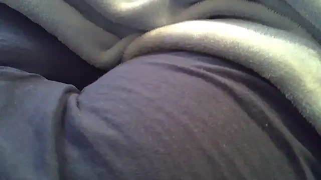 Snapshot of perescam chatting on 05-21-26, 03:31 perescam online show from 05-21-26, 03:31