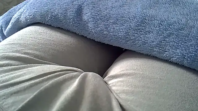 Snapshot of perescam chatting on 09-20-25, 01:49 perescam online show from 09-20-25, 01:49