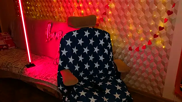 GoldieHoshie online show from 02-02-25, 08:19