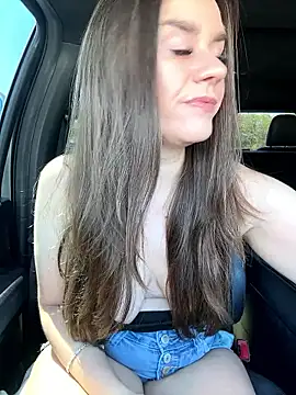 MaggyMayI online show from 04-16-26, 03:57