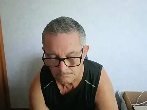 Snapshot of bigballnz chatting on 06-14-26, 09:49 bigballnz online show from 06-14-26, 09:49