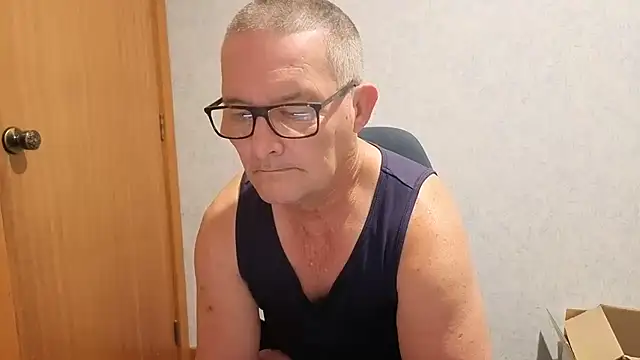 Snapshot of bigballnz chatting on 07-16-26, 05:10 bigballnz online show from 07-16-26, 05:10