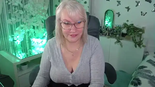 Ghertrude52 online show from 02-08-26, 05:16