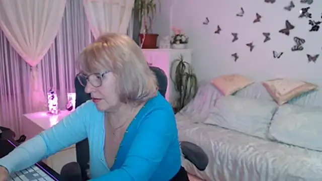 Ghertrude52 online show from 11-15-25, 04:05