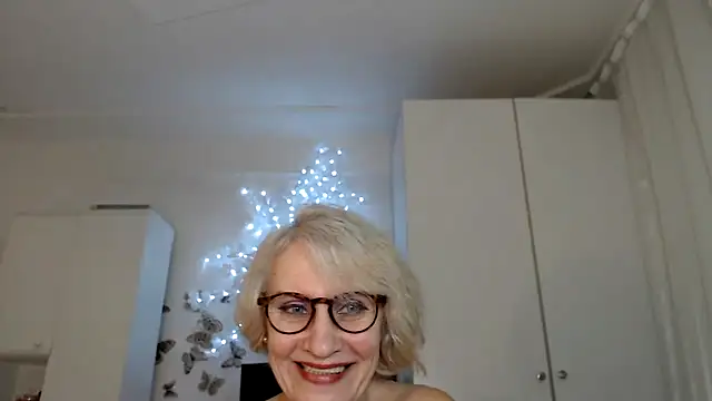Snapshot of Ghertrude52 chatting on 02-24-25, 07:44 Ghertrude52 online show from 02-24-25, 07:44