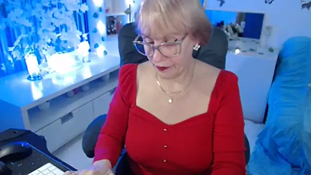 Ghertrude52 online show from 11-28-25, 04:12