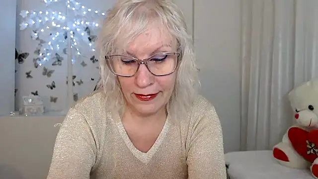 Snapshot of Ghertrude52 chatting on 03-21-25, 04:28 Ghertrude52 online show from 03-21-25, 04:28