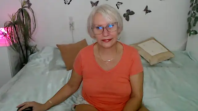Snapshot of Ghertrude52 chatting on 09-09-25, 03:16 Ghertrude52 online show from 09-09-25, 03:16