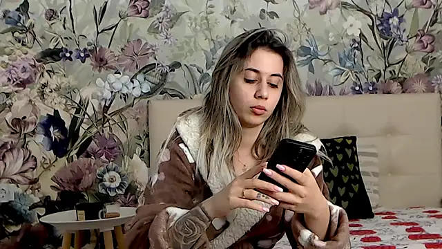 RoseDiamond06 online show from 03-19-25, 07:06