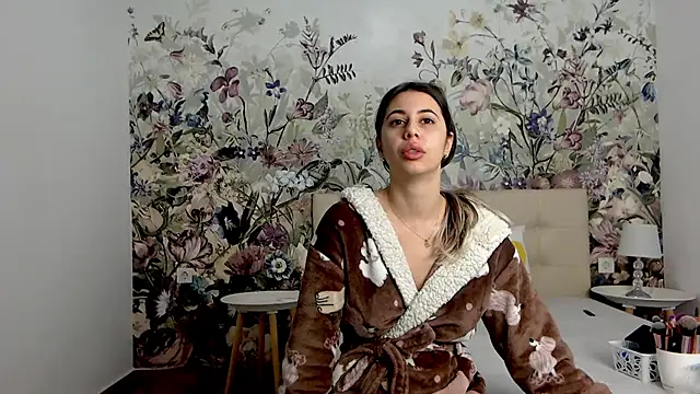 RoseDiamond06 online show from 10-10-25, 11:00