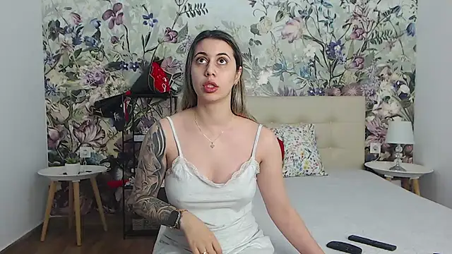 RoseDiamond06 online show from 05-22-26, 11:36