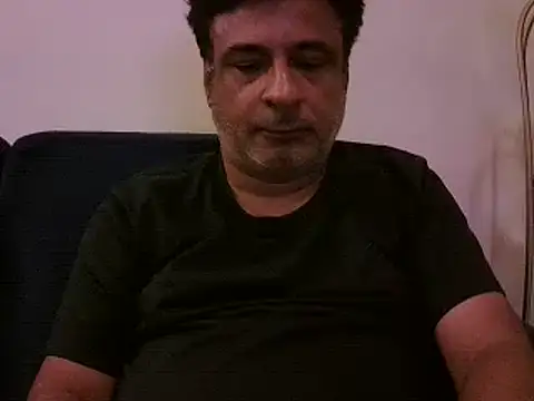 Snapshot of desipapaxxx chatting on 03-10-25, 04:46 desipapaxxx online show from 03-10-25, 04:46