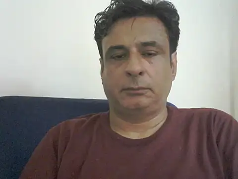 Snapshot of desipapaxxx chatting on 10-10-25, 08:48 desipapaxxx online show from 10-10-25, 08:48