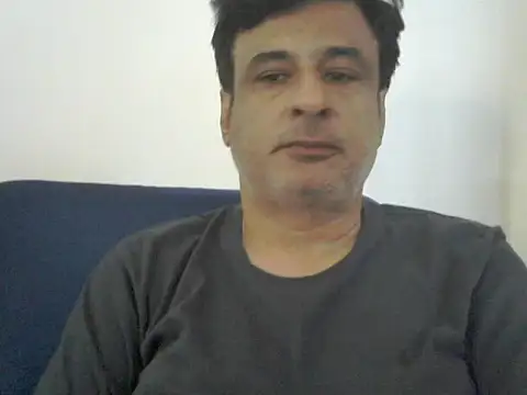 Snapshot of desipapaxxx chatting on 10-22-25, 05:40 desipapaxxx online show from 10-22-25, 05:40